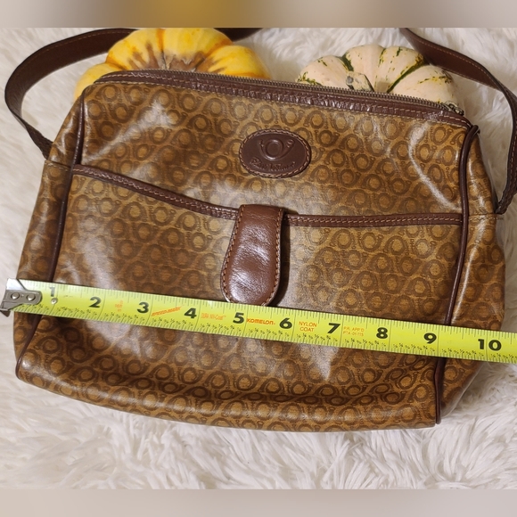 vintage crossbody bag - Picture 3 of 10